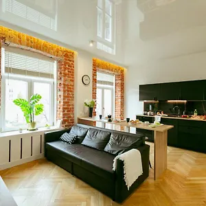  Apartment Wspolna 54a: With Free Parking