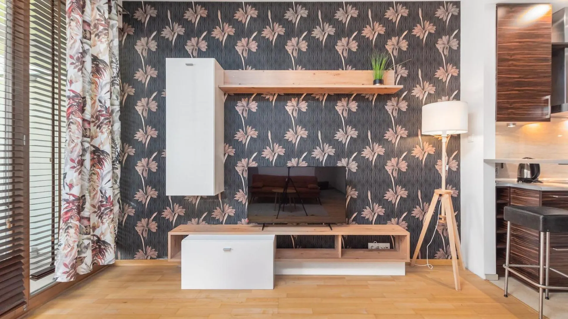 Obrzezna 1 By Homeprime Warsaw Apartment